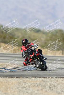 media/Dec-01-2025-Moto Forza (Mon) [[2daa91e15f]]/2-Intermediate Group/Session 3 (Turn 3)/